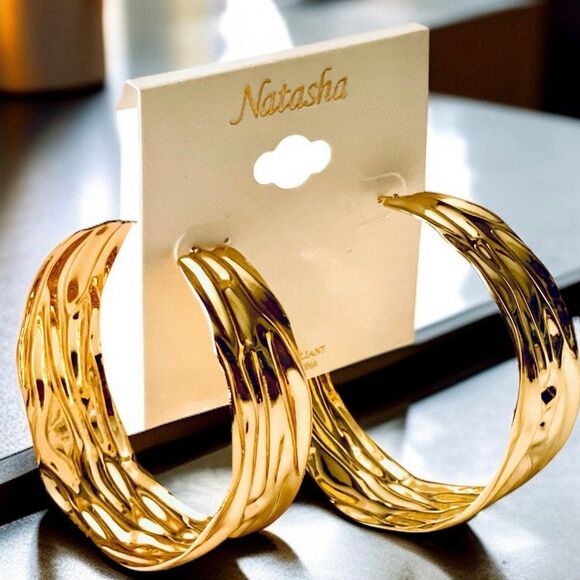 NWT Gorgeous Big Thick Natasha Polished Textured 2.5”D 1”W Gold Hoops Earrings - Picture 1 of 15
